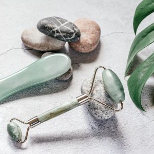 Roller visage en jade vert  Massage  soin naturel