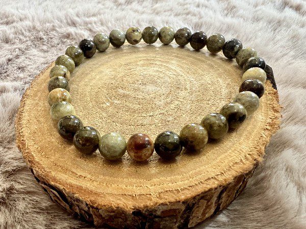 Bracelet Grenat Vert – Sérénité & Confiance / 6mm