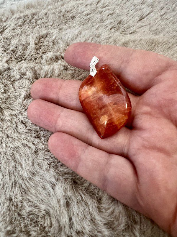 Pendentif Cornaline Naturelle Vitalité - Confiance