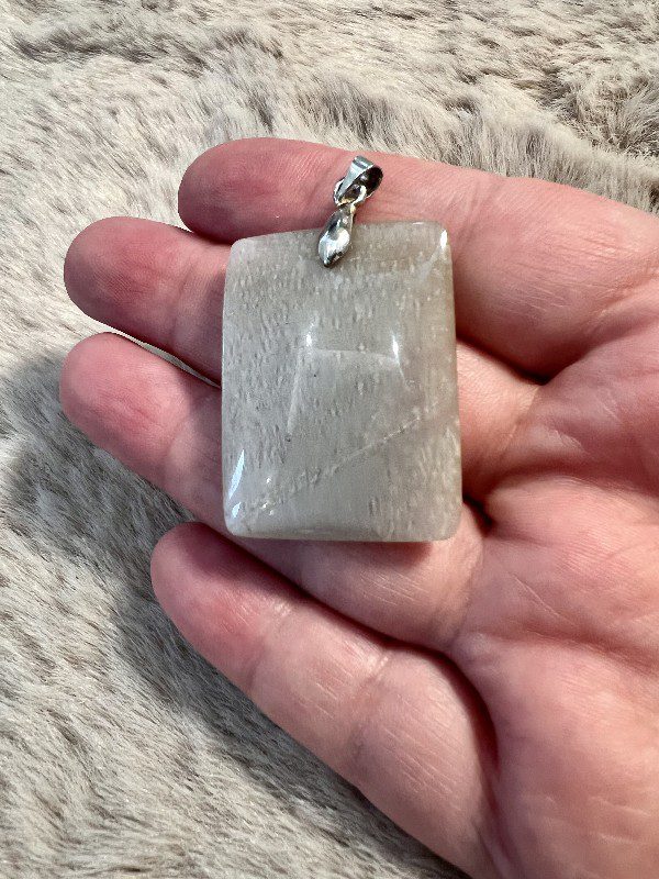 Pendentif Pierre de Lune beige  Amour - Harmonie