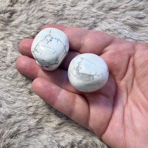 Pierre roulée Howlite Patience - Sang froid 30gr