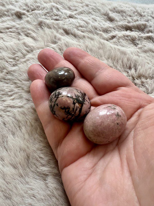 Pierre Roulée Rhodonite Guérison - Réconciliation 20gr